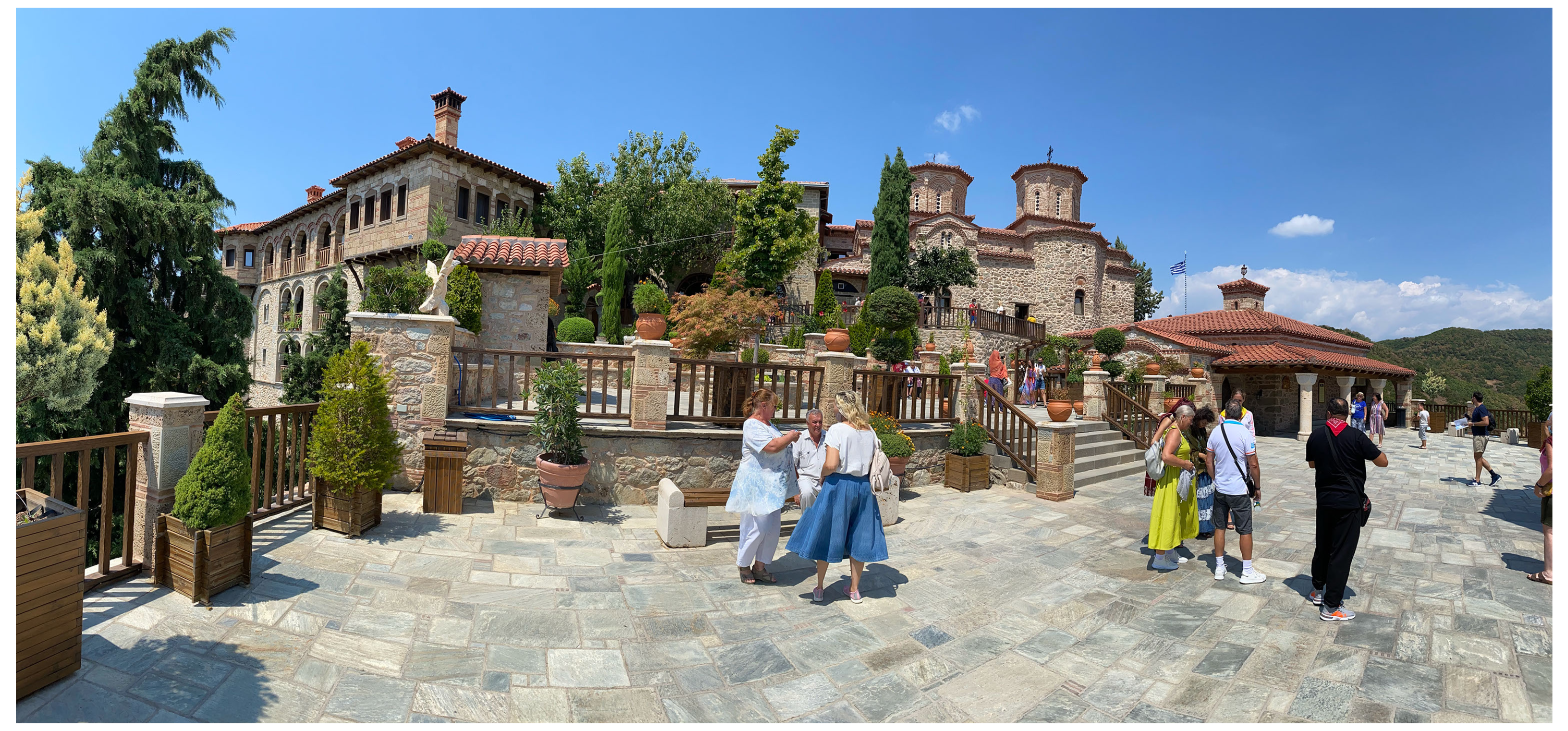 Greece-monasteries-Meteora.png